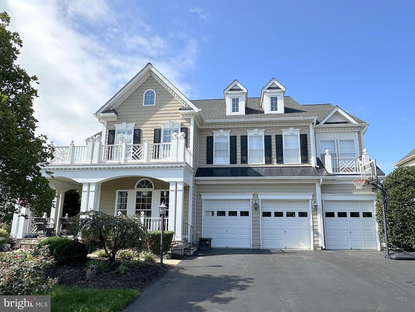 22181 Withers Grove Ct, Broadlands, VA 20148 - MLS VALO2080726 ...