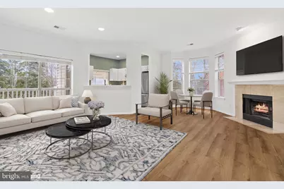 660 Gateway Drive SE #112, Leesburg, VA 20175 - Photo 1