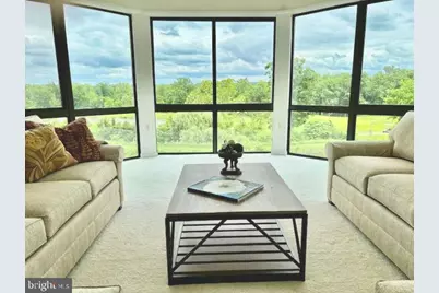 19400 Lansdowne Woods Boulevard #101, Leesburg, VA 20176 - Photo 1