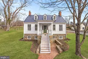 15570 2nd St, Waterford, VA 20197 - Photo 1