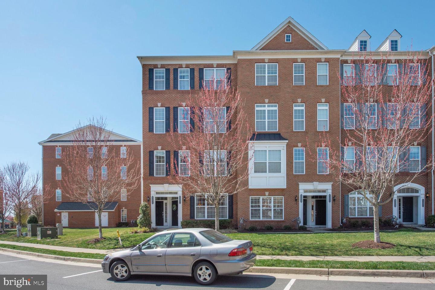 43037 Clarks Mill Terrace, Ashburn, VA 20148 - MLS VALO2092698 ...