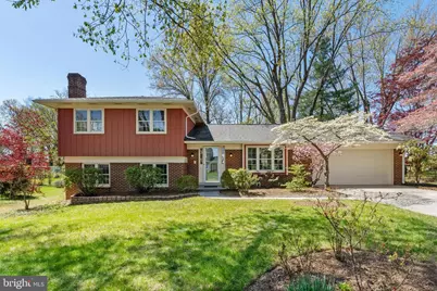 910 W Country Club Drive, Purcellville, VA 20132 - Photo 1