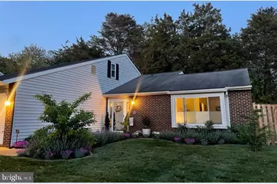 236 E Juniper Avenue, Sterling, VA 20164 - Photo 1