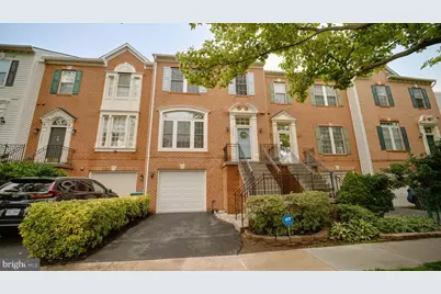 42991 Golf View Drive, Chantilly, VA 20152 - Photo 1