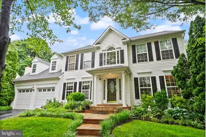 316 Oakcrest Manor Drive NE, Leesburg, VA 20176 - Photo 1