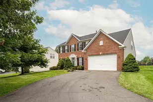 42038 Cherish Ct, Aldie, VA 20105 - Photo 1