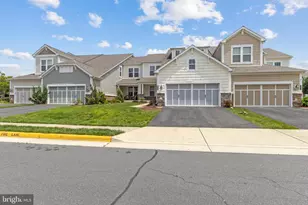 23554 Christina Ridge Square, Ashburn, VA 20148 - Photo 1