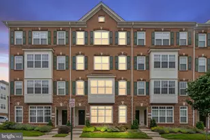 19278 Harlow Square, Leesburg, VA 20176 - Photo 1