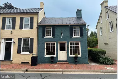 26 W Market Street #A, Leesburg, VA 20176 - Photo 1