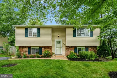 123 Magnolia Road, Sterling, VA 20164 - Photo 1