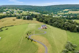 35396 Glencoe Ct, Round Hill, VA 20141 - Photo 1