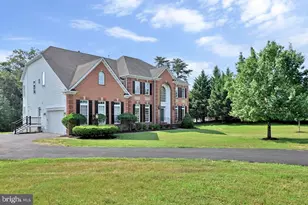 27486 Paddock Trail Pl, Chantilly, VA 20152 - Photo 1