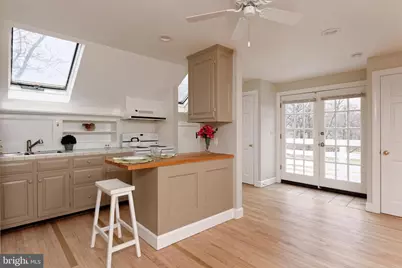 21933 Foxcroft Road, Middleburg, VA 20117 - Photo 1