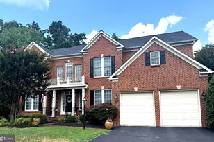 43110 Kingsport Dr, Leesburg, VA 20176 - Photo 1