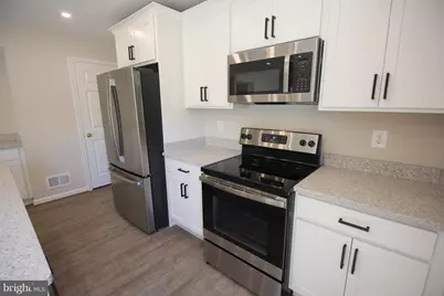 118 N Cottage Road, Sterling, VA 20164 - Photo 1