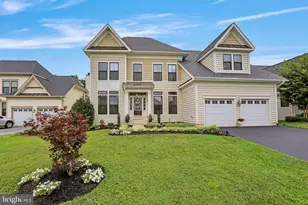 35686 Kedleston Ct, Round Hill, VA 20141 - Photo 1