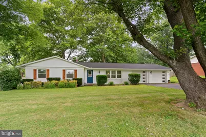 5 Piper Run Avenue, Round Hill, VA 20141 - Photo 1