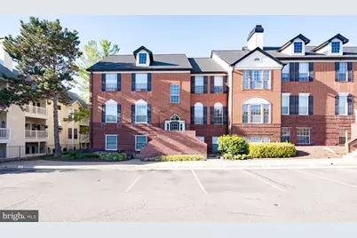 676 Gateway Drive SE #805, Leesburg, VA 20175 - Photo 1