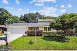 276 W Meadowland Ln W, Sterling, VA 20164 - Photo 1