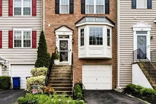 151 Hampshire Square SW, Leesburg, VA 20175 - Photo 1