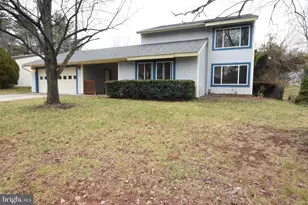 111 Biscayne Ct, Sterling, VA 20164 - Photo 1