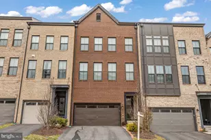 42282 Crawford Ter, Ashburn, VA 20148 - Photo 1