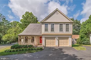 307 Foxridge Dr SW, Leesburg, VA 20175 - Photo 1