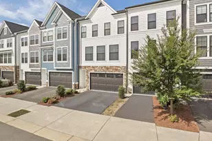 25441 Hartland Orch Ter, Chantilly, VA 20152 - Photo 1