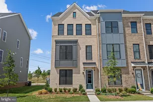 42100 Picasso Sq, Brambleton, VA 20148 - Photo 1