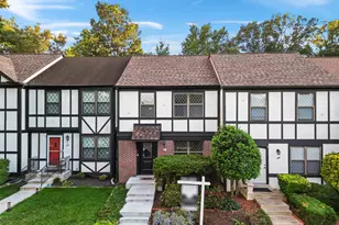 297 Chelmsford Ct, Sterling, VA 20165 - Photo 1