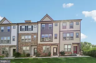 127 Tolocka Terrace NE, Leesburg, VA 20176 - Photo 1