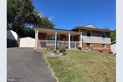 1307 E Holly Avenue E, Sterling, VA 20164 - Photo 1