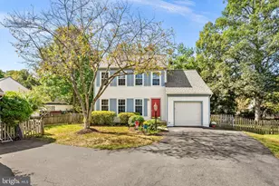 16 Newland Ct, Sterling, VA 20165 - Photo 1