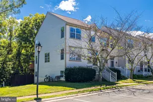 210 Heaton Ct, Purcellville, VA 20132 - Photo 1