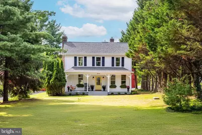 7 E Loudoun Street, Round Hill, VA 20141 - Photo 1