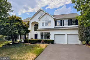 43820 Laurel Ridge Dr, Ashburn, VA 20147 - Photo 1