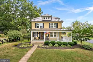 9 N Locust St, Round Hill, VA 20141 - Photo 1