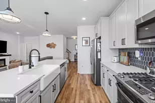 43270 Farringdon Sq, Broadlands, VA 20148 - Photo 1