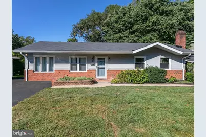 905 W Poplar Road, Sterling, VA 20164 - Photo 1