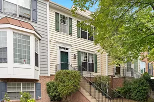 43212 Center St, Chantilly, VA 20152 - Photo 1