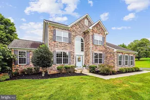 12851 April Cir, Lovettsville, VA 20180 - Photo 1