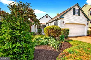 332 Loudoun St SW, Leesburg, VA 20175 - Photo 1