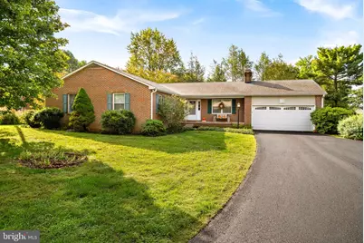 420 W H Street W, Purcellville, VA 20132 - Photo 1