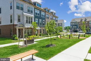 301 Petite Sirah Terrace SE, Leesburg, VA 20175 - Photo 1