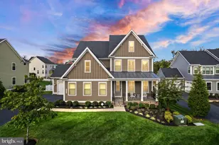 24275 Shinyleaf Ct, Aldie, VA 20105 - Photo 1