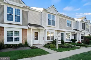 107 St Charles Square, Sterling, VA 20164 - Photo 1