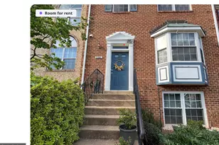 21082 Gladstone Dr, Sterling, VA 20164 - Photo 1