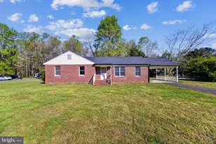 42 Jones, Weems, VA 22576 - Photo 1