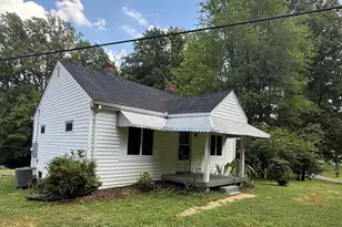 1422 Good Hope Church Rd, Aroda, VA 22709 - Photo 1