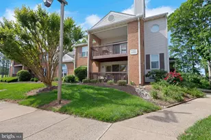 8822 Tanglewood Ln, Manassas, VA 20110 - Photo 1